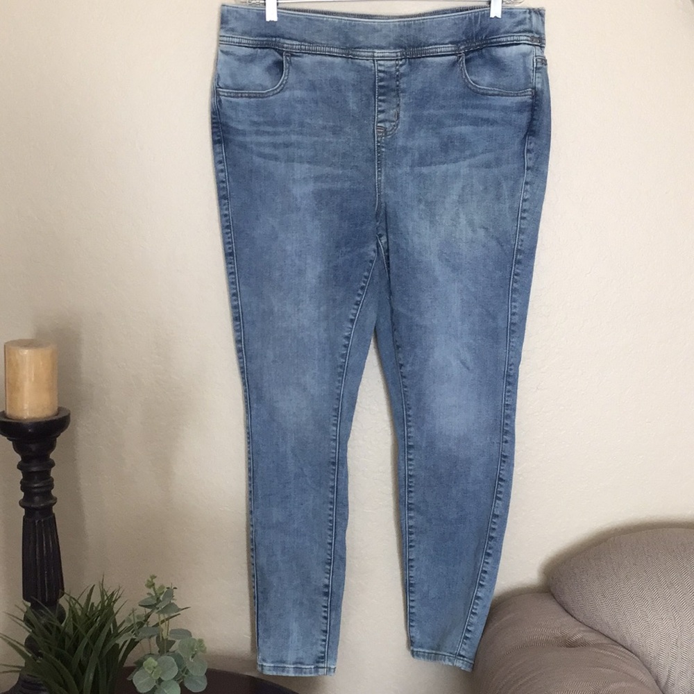 Torrid feel the fit women jeans plus size 20--22 - Picture 2 of 9